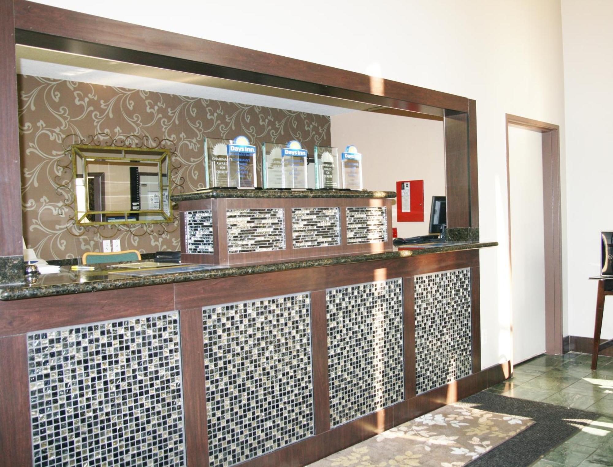 Days Inn By Wyndham Rocklin/Sacramento Exteriér fotografie
